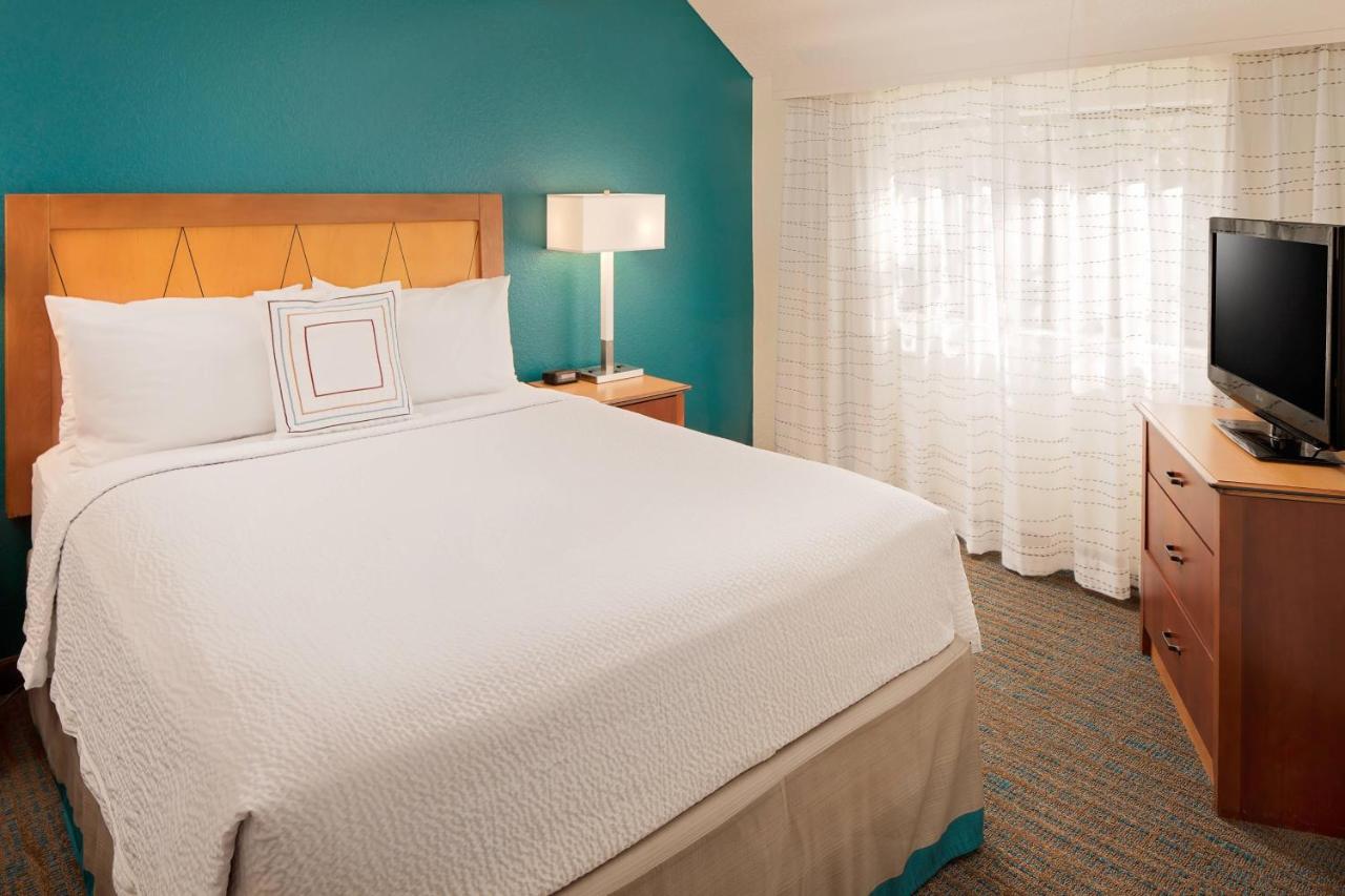 One-Bedroom Bi-level Suite at Residence Inn by Marriott San Jose Campbell