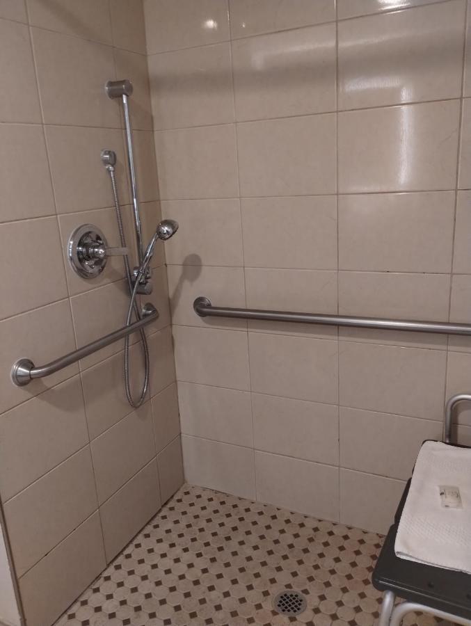 Queen Room with Two Queen Beds - Accessible/Non Smoking at Quality Inn & Suites Wilsonville