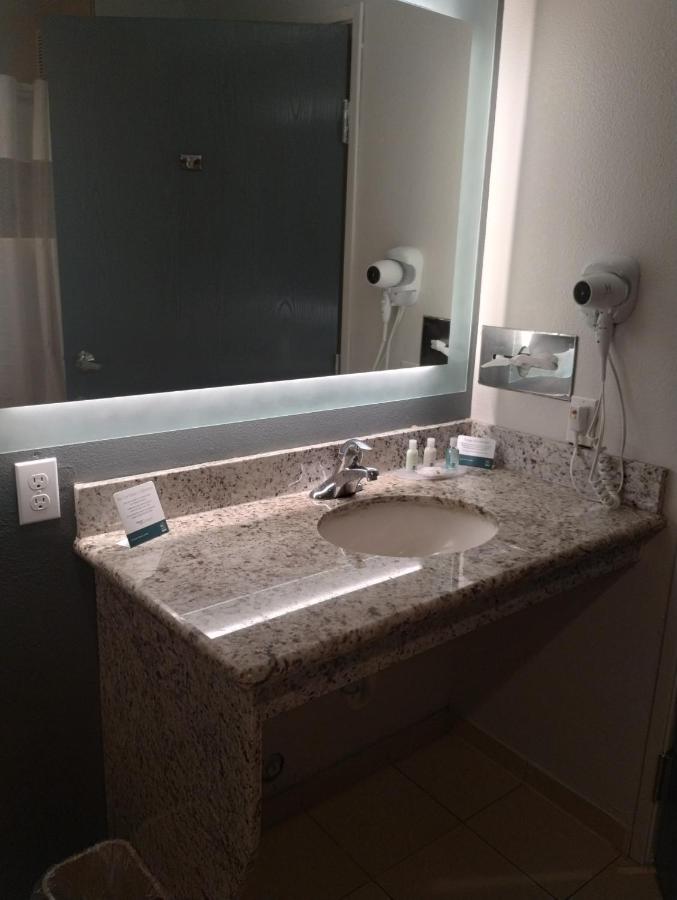 Queen Room with Two Queen Beds - Accessible/Non Smoking at Quality Inn & Suites Wilsonville