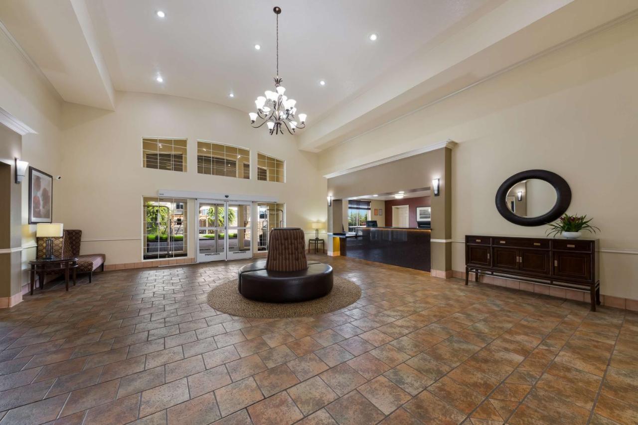 | Best Western Salinas Valley Inn & Suites