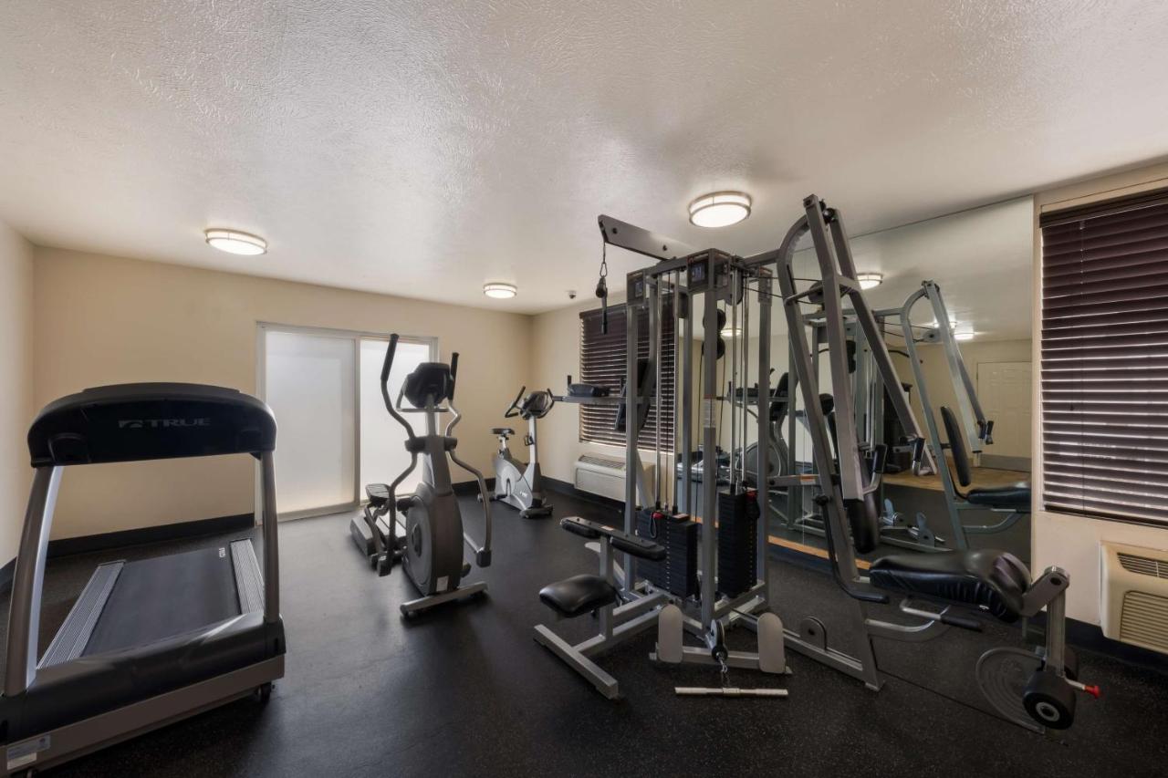 | Best Western Salinas Valley Inn & Suites