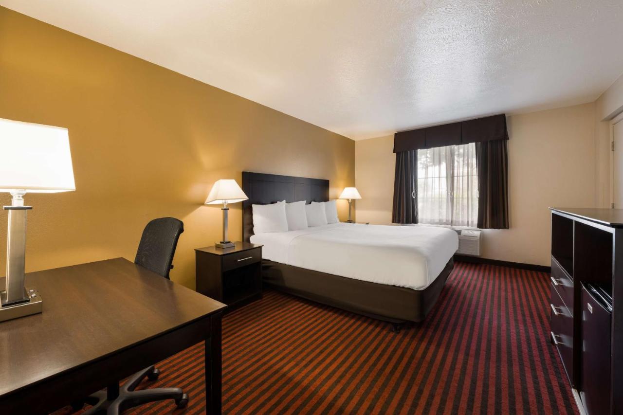 | Best Western Salinas Valley Inn & Suites