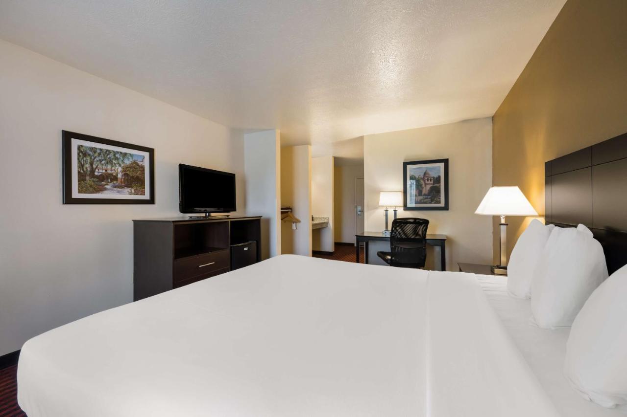 | Best Western Salinas Valley Inn & Suites