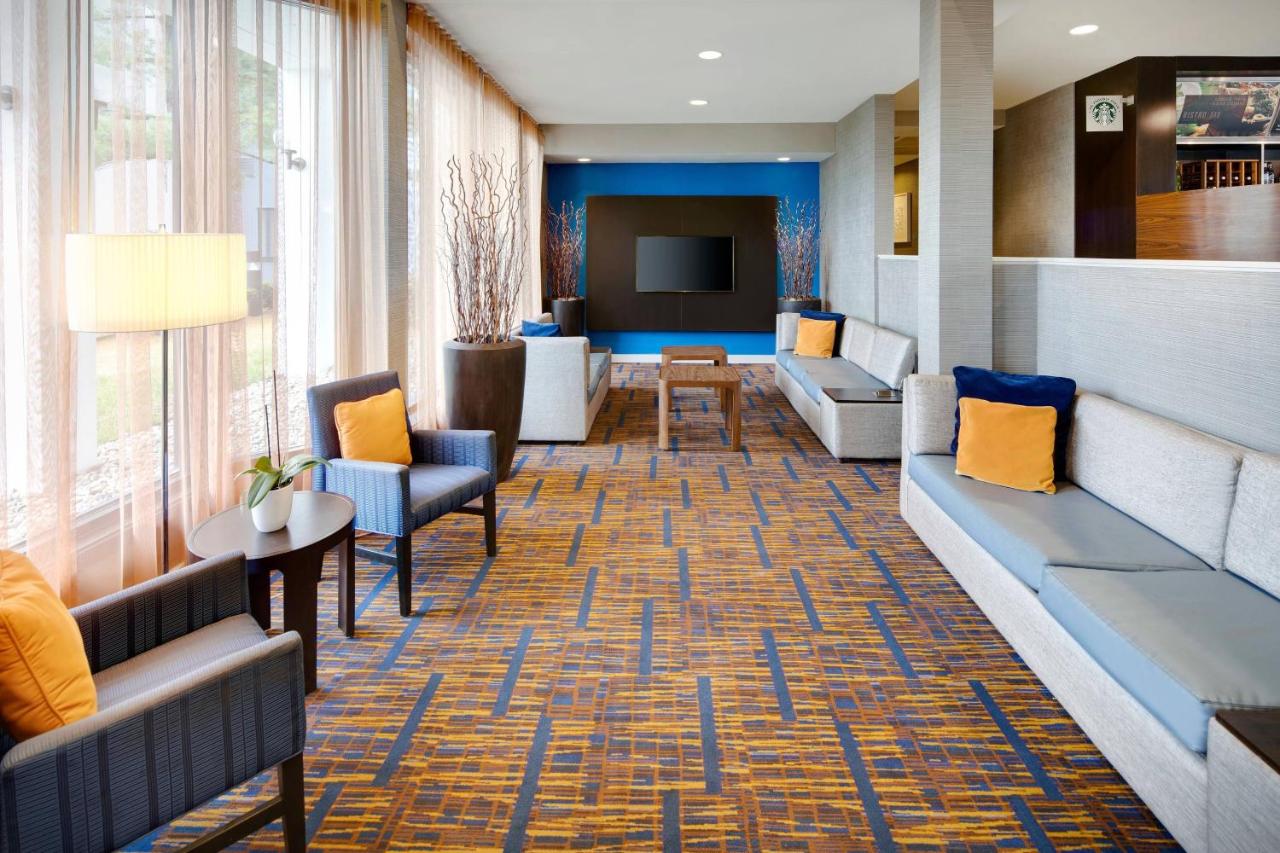 | Courtyard by Marriott Southfield