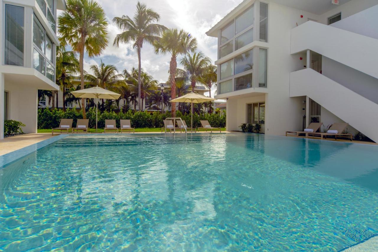 | Beach Haus Key Biscayne Contemporary Apartments