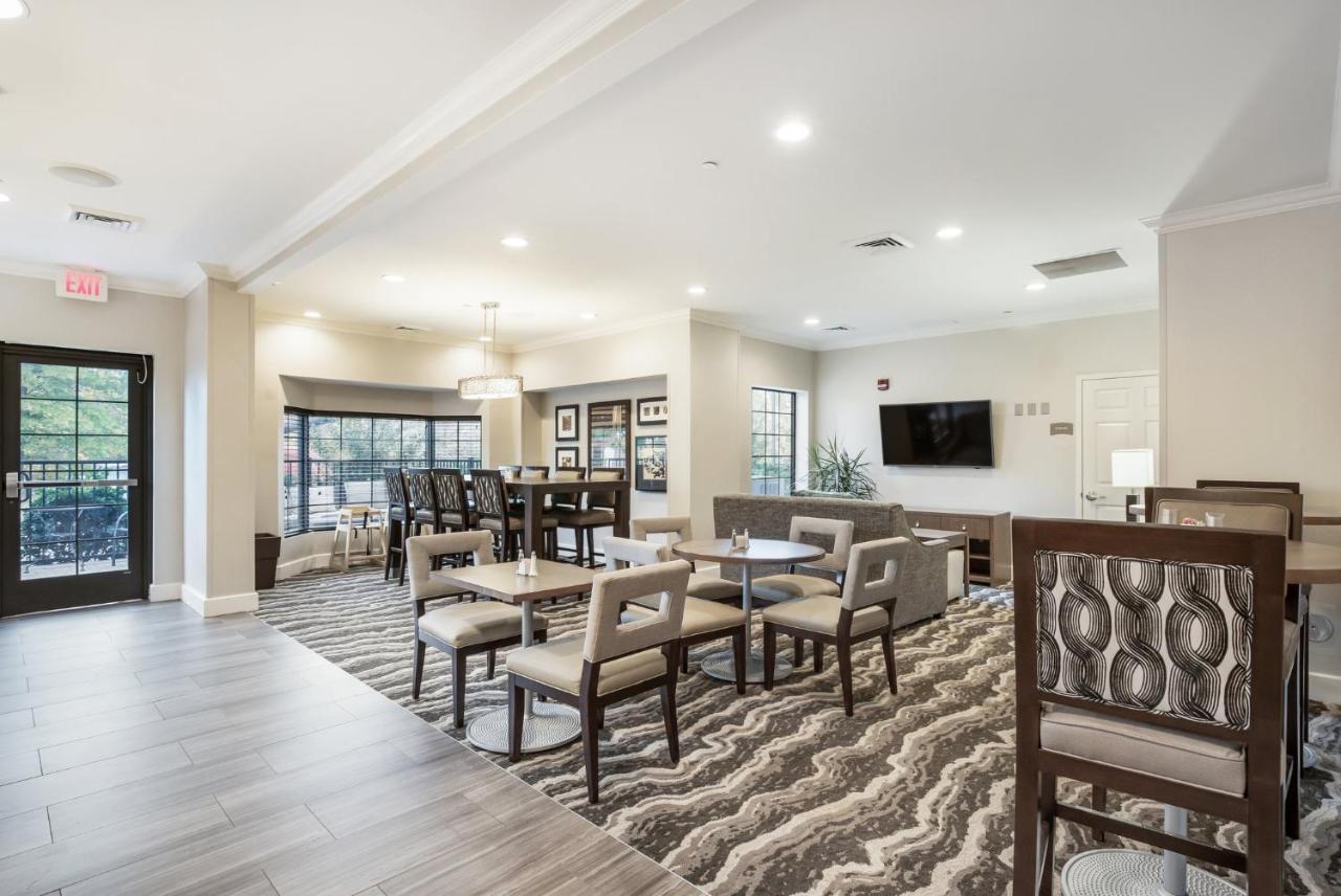 | Staybridge Suites Chesapeake, an IHG Hotel