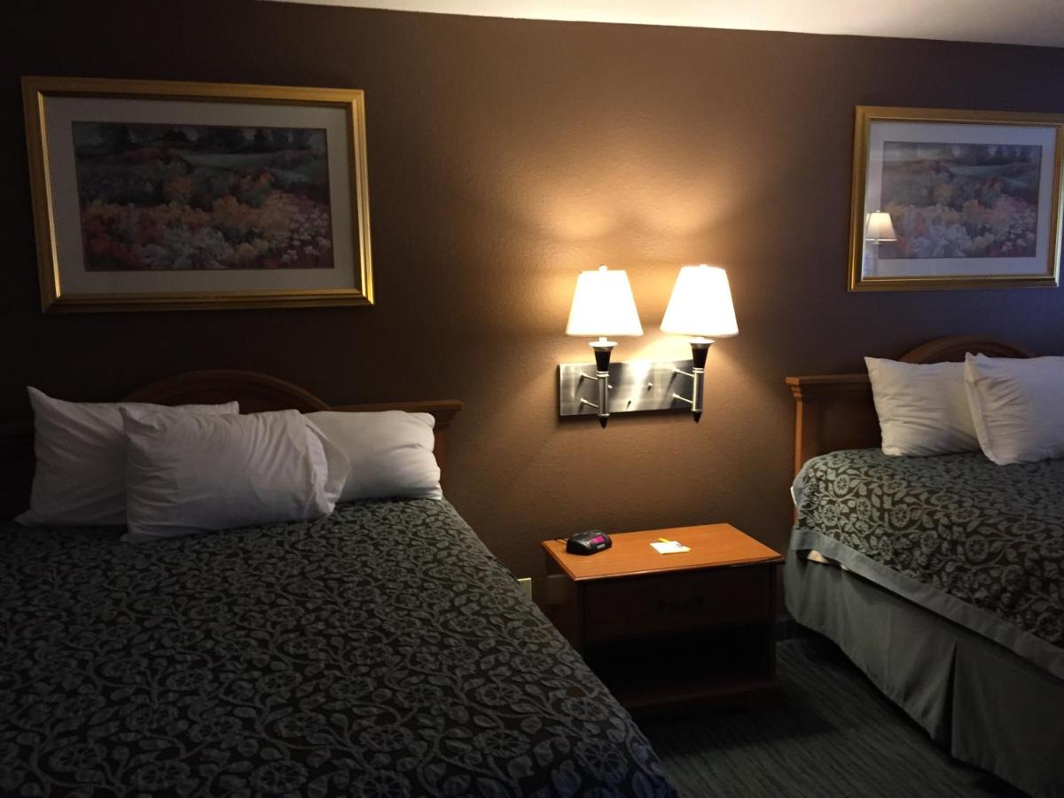 Queen Room with Two Queen Beds - Smoking at Days Inn by Wyndham New Braunfels
