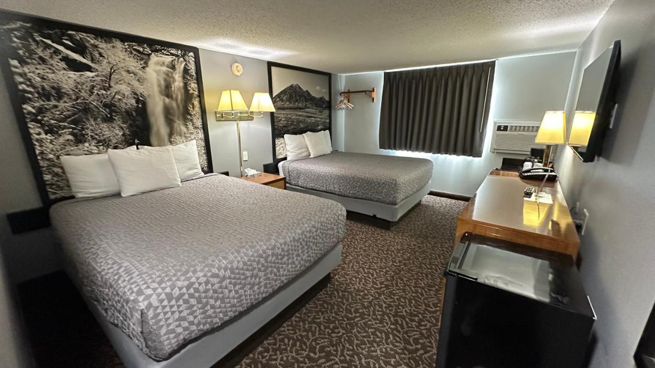 Queen Room with Two Queen Beds at Super 8 by Wyndham Yankton