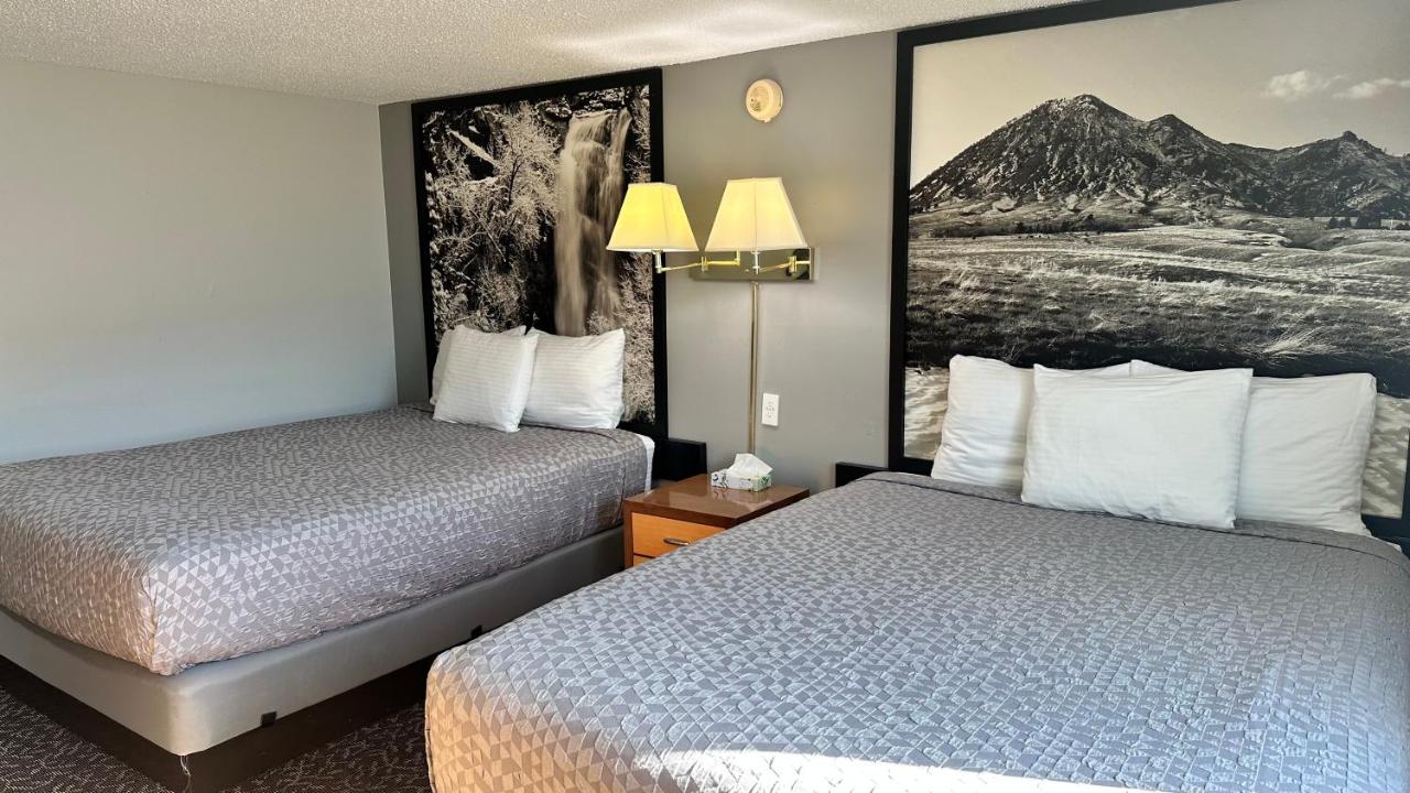 Queen Room with Two Queen Beds at Super 8 by Wyndham Yankton
