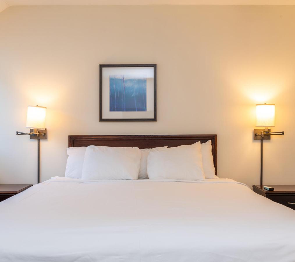 One-Bedroom Suite at Grand Summit Hotel at Attitash