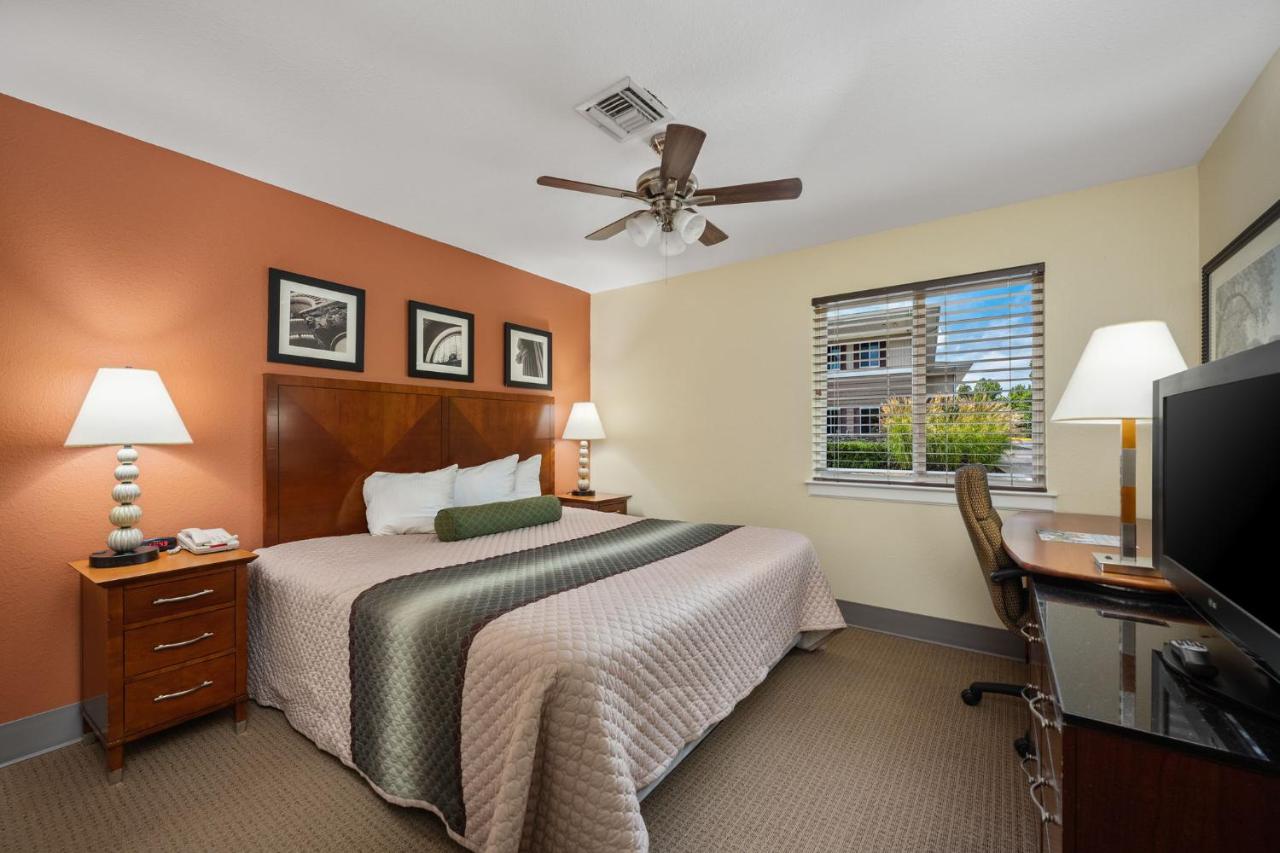 King Suite at Affordable Suites of America Quantico