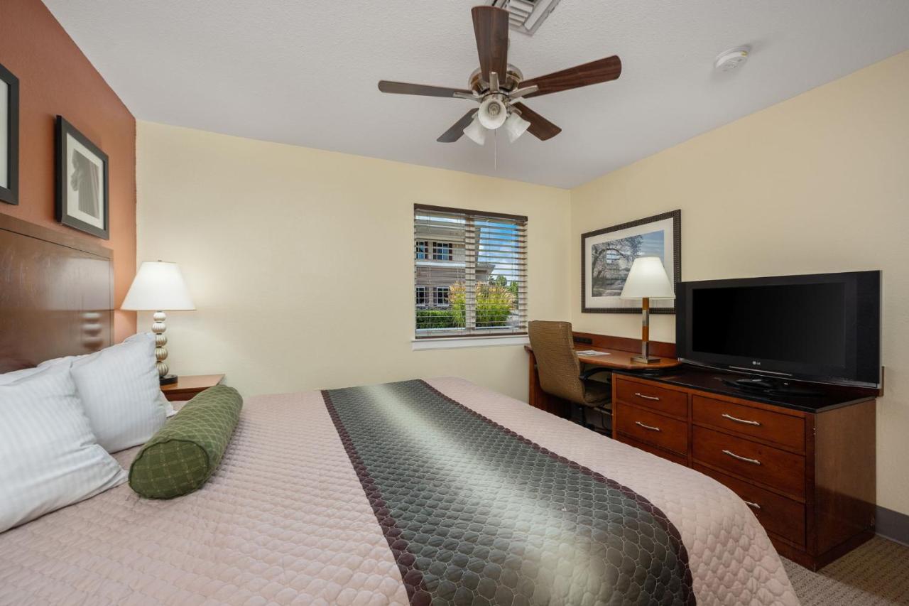 King Suite at Affordable Suites of America Quantico