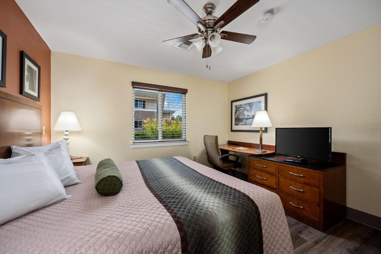 King Suite at Affordable Suites of America Quantico