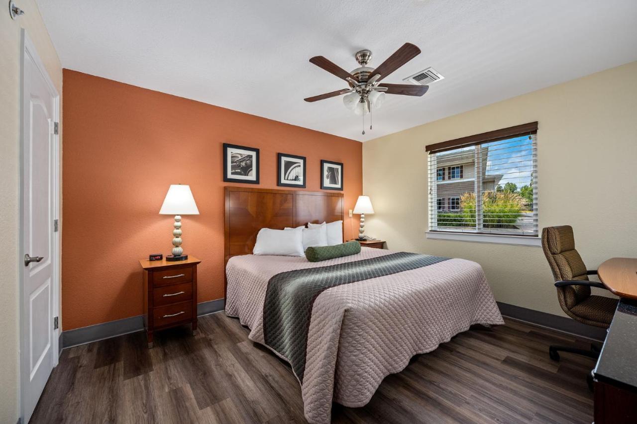 King Suite at Affordable Suites of America Quantico