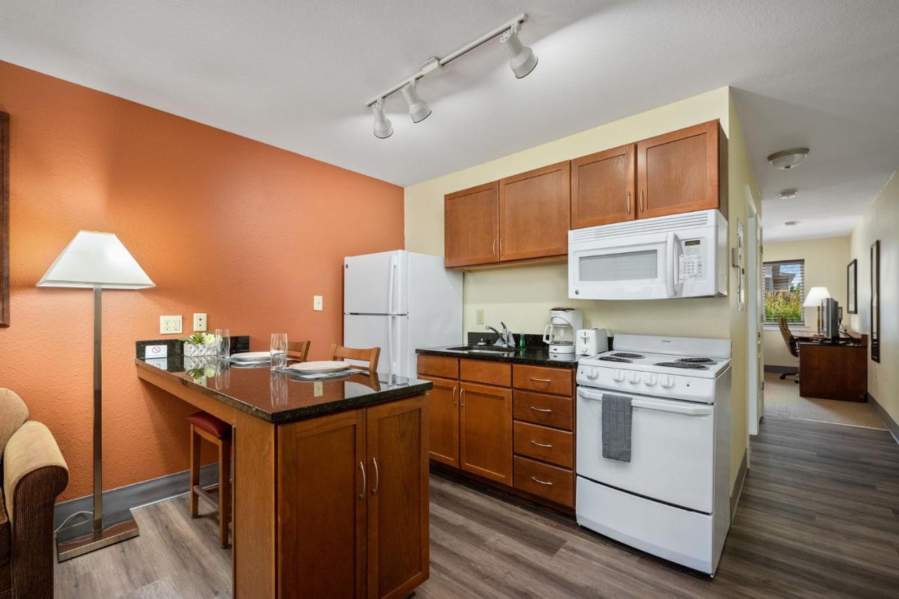 King Suite at Affordable Suites of America Quantico