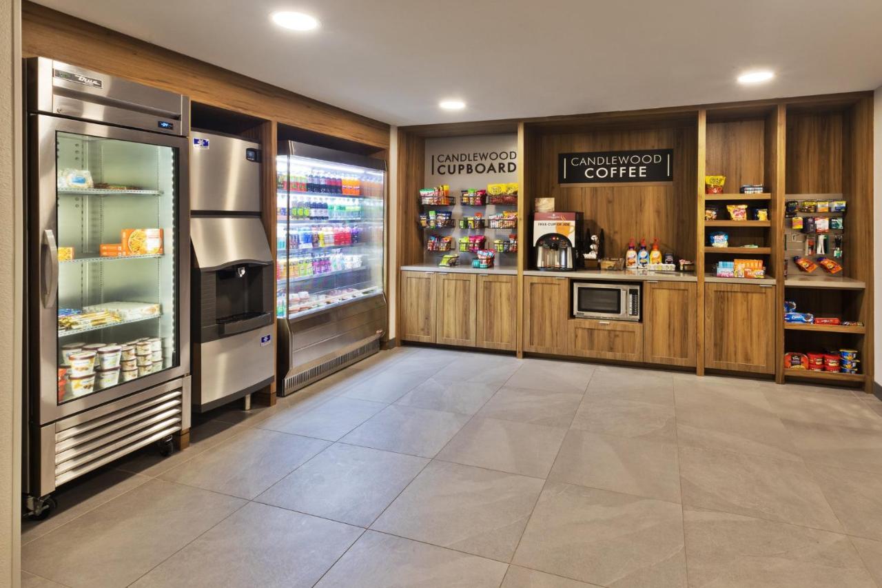 | Candlewood Suites Eastchase Park, an IHG Hotel