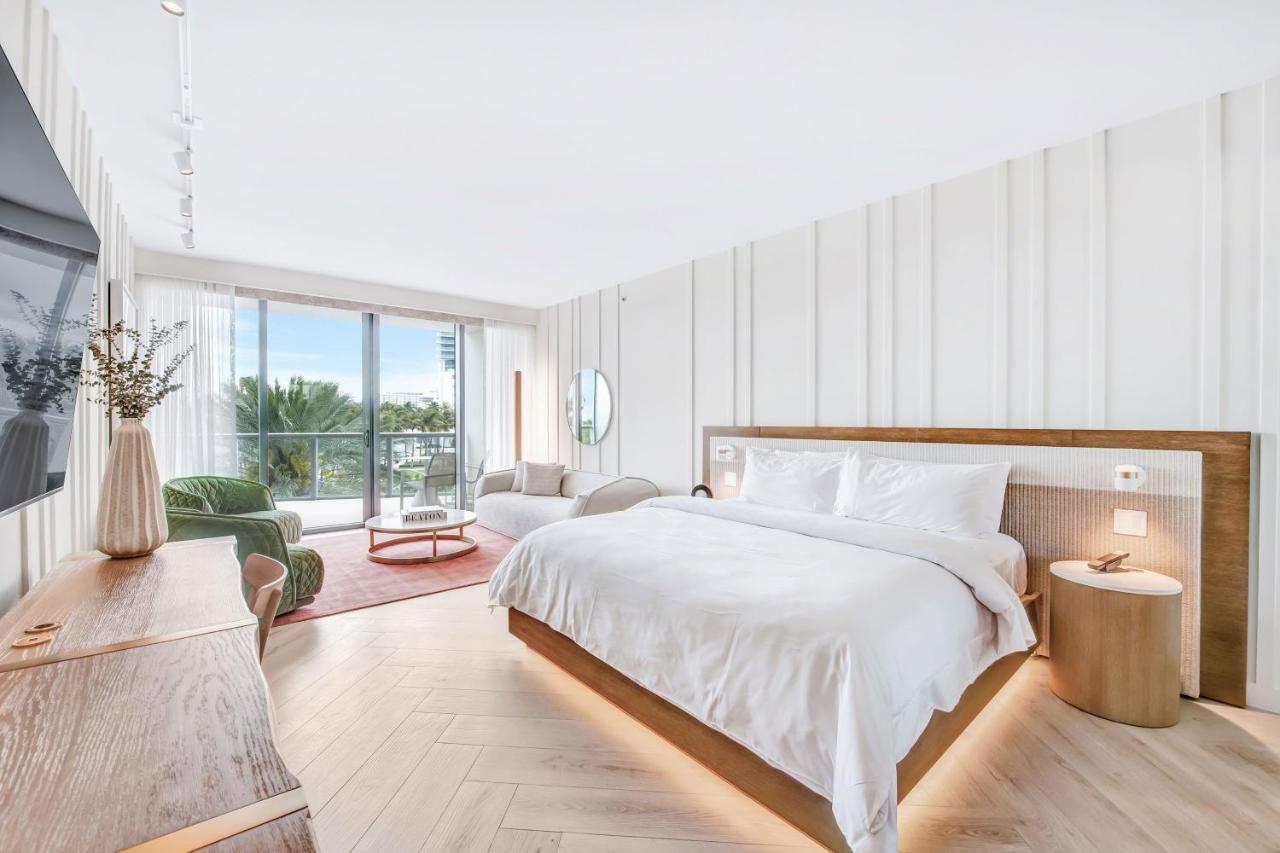 Splendid King Studio with Balcony/Low floor, Balcony at Delano Miami Beach