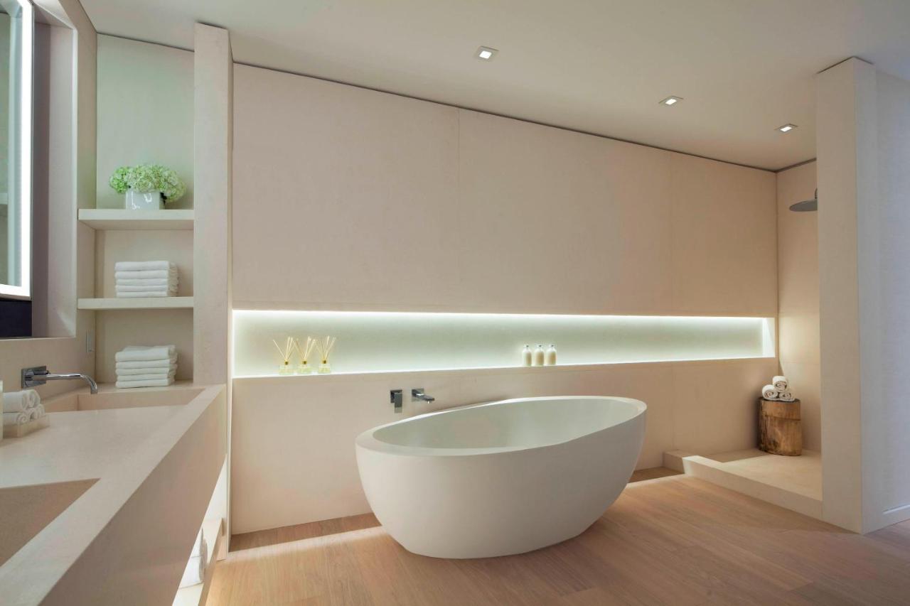 Amplified Penthouse, 2 Bedroom Suite at Delano Miami Beach