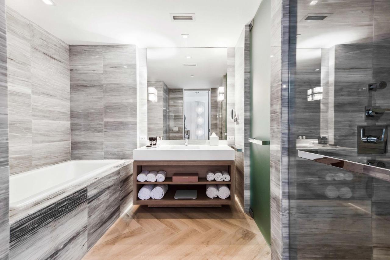 Oasis One-Bedroom Suite, Ocean view, Balcony at Delano Miami Beach