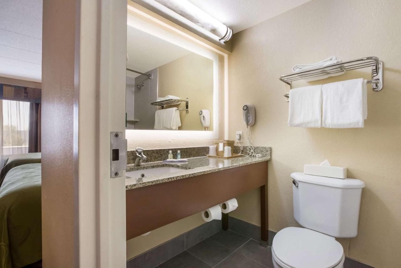 | Quality Inn Near Princeton