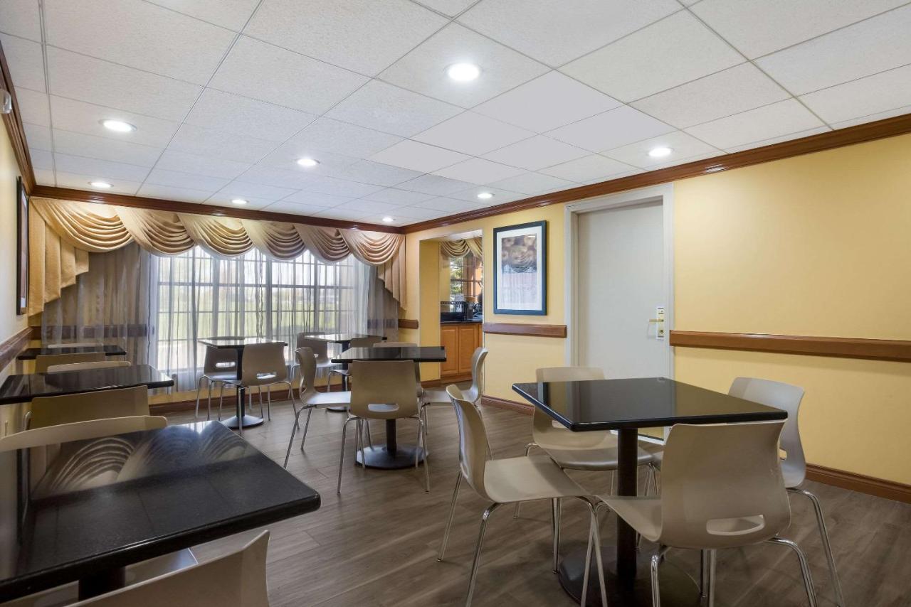 | Quality Inn Near Princeton