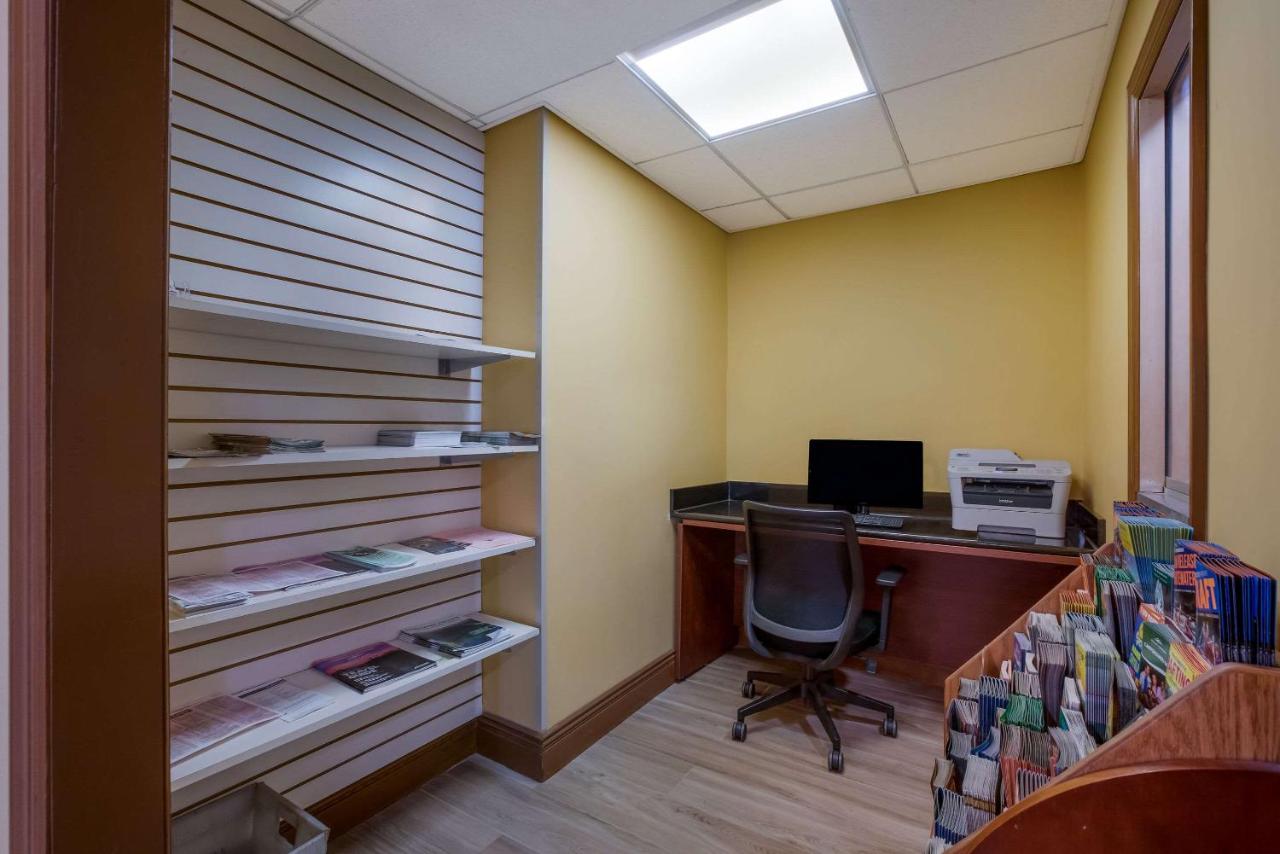 | Quality Inn Near Princeton