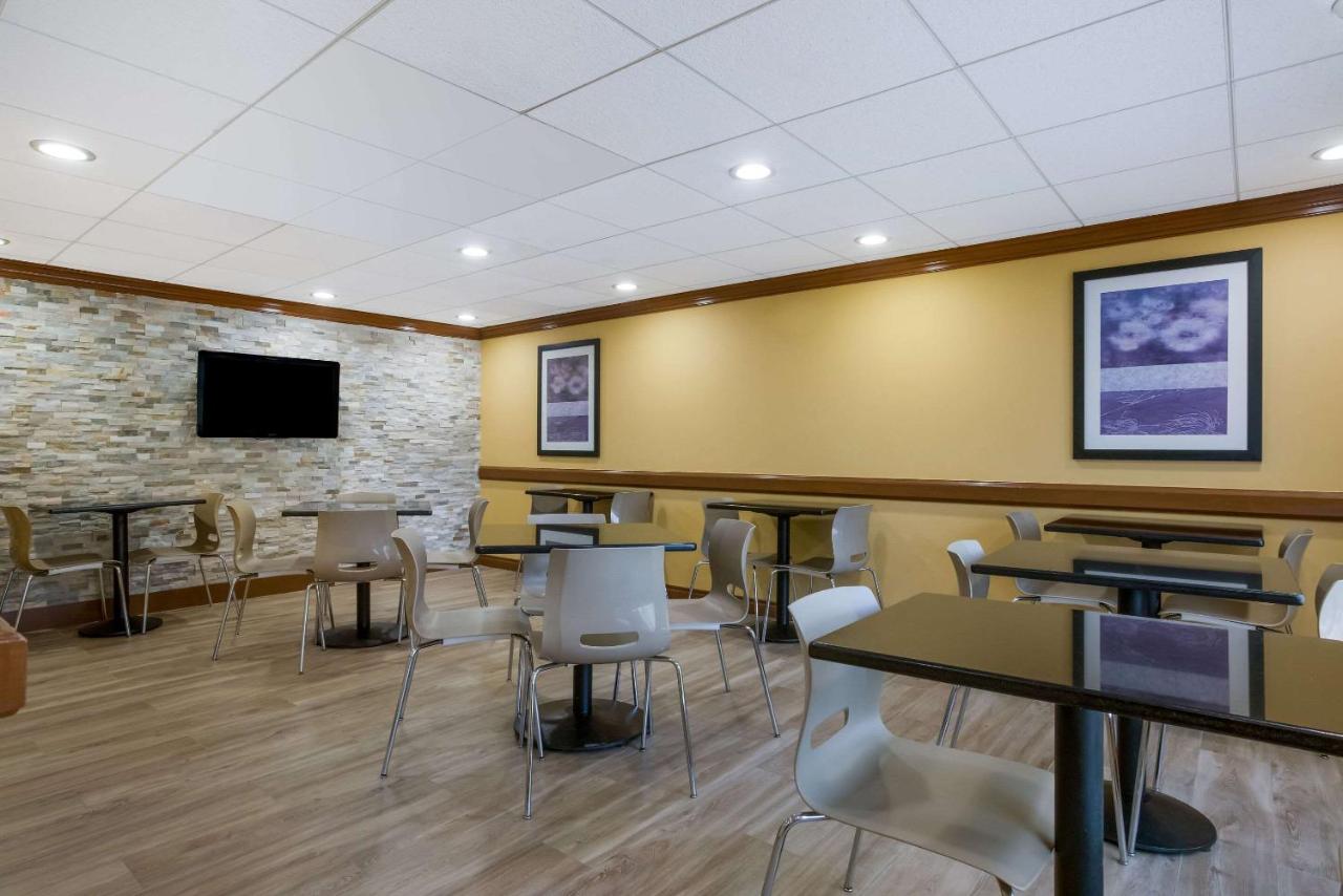 | Quality Inn Near Princeton