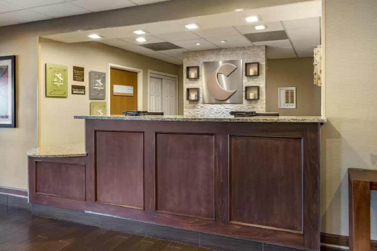 | Comfort Inn La Porte
