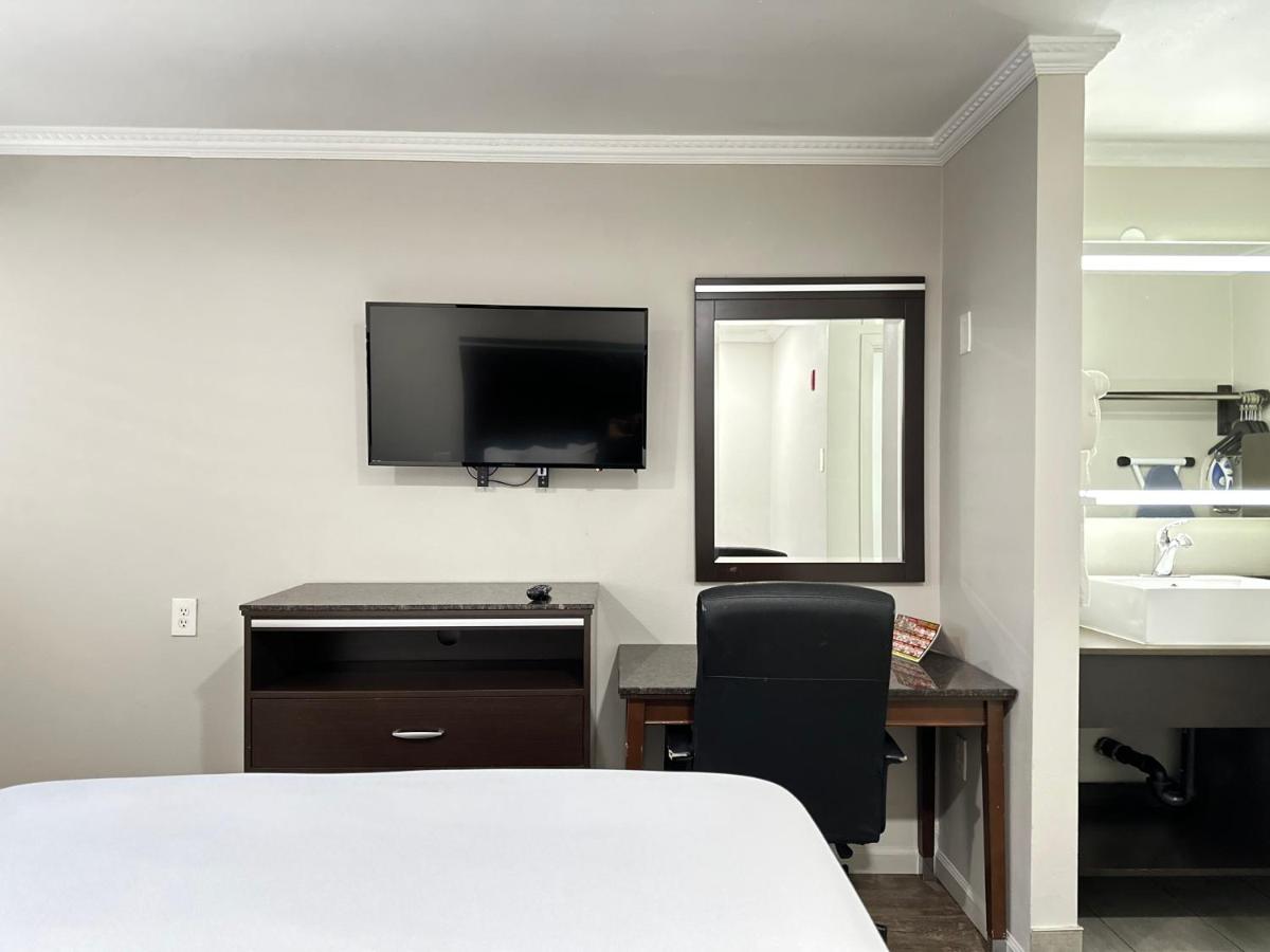| Rodeway Inn Lemon Grove San Diego East