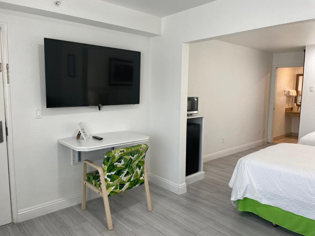  | Loma Linda Inn