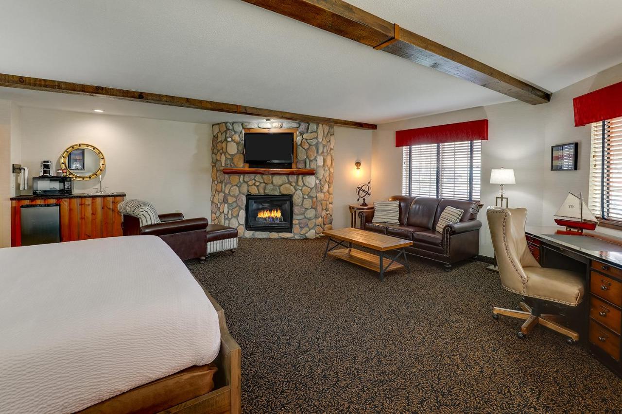 | Stoney Creek Hotel Peoria