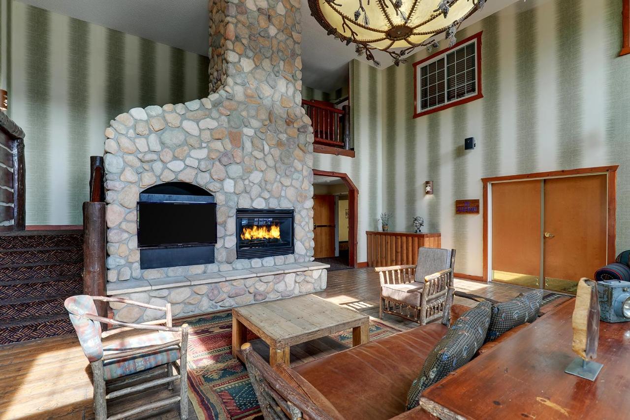 | Stoney Creek Hotel Peoria