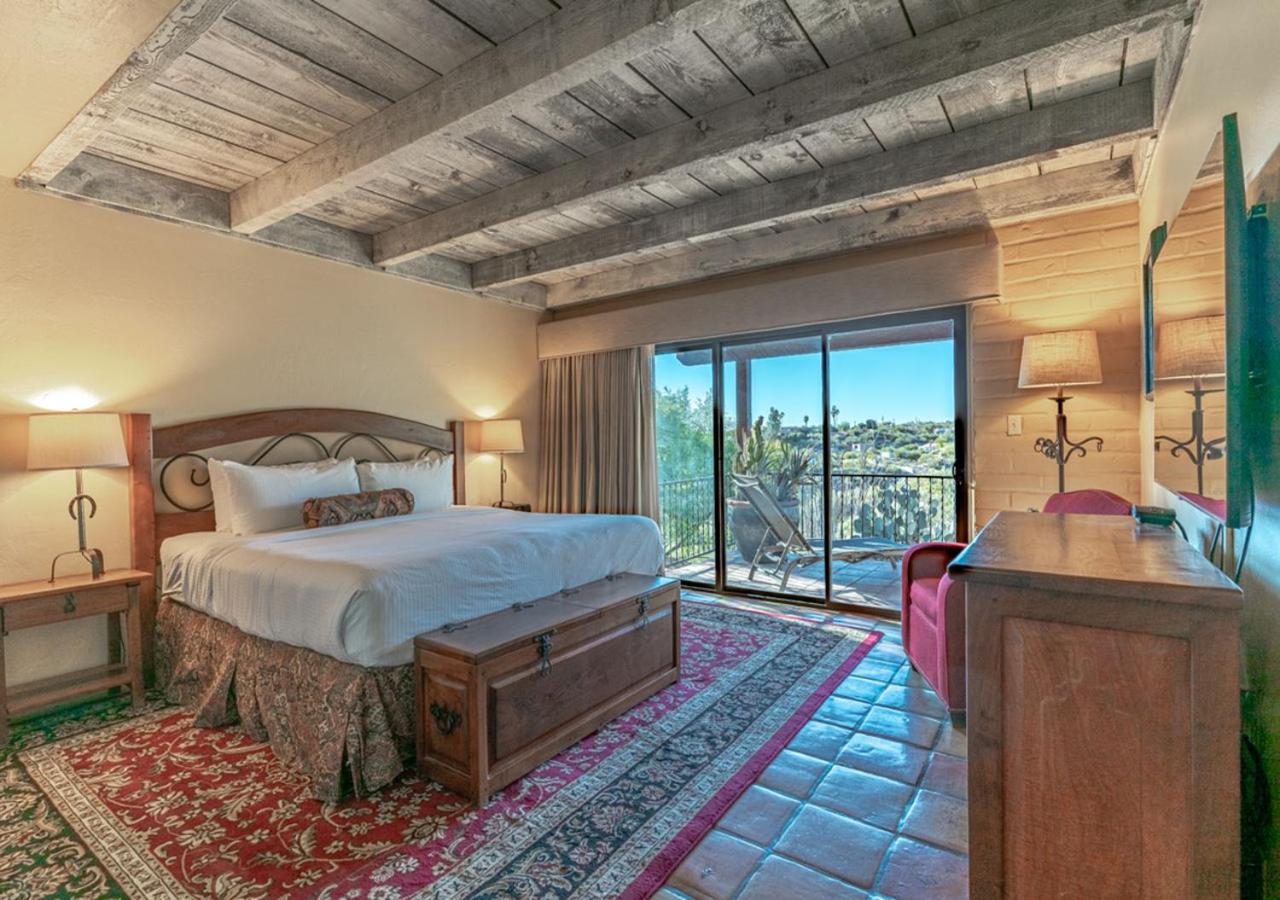 One-Bedroom Apartment at Hacienda Del Sol Guest Ranch Resort