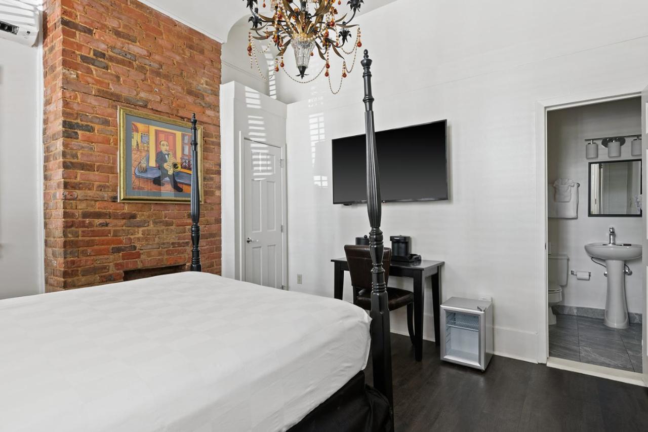  | Historic Streetcar Inn