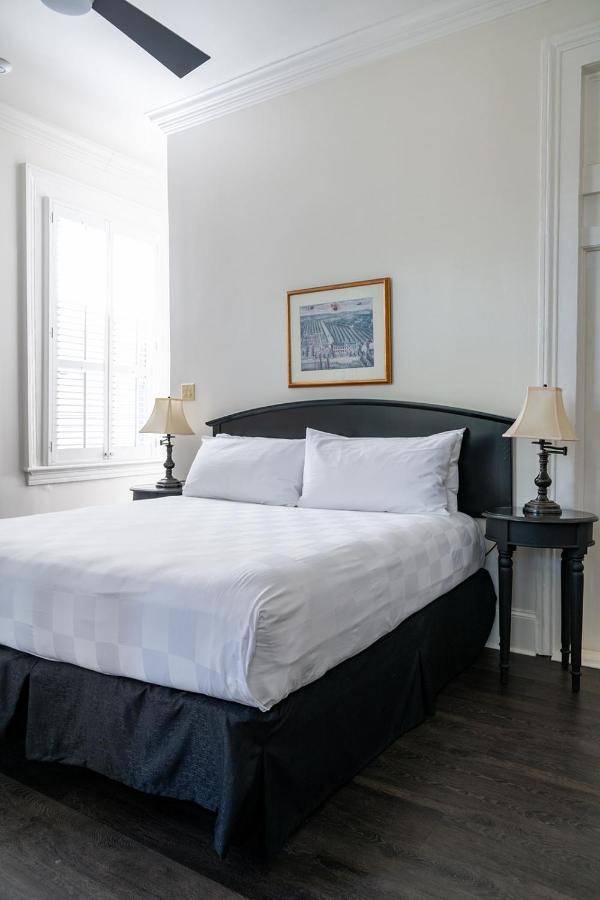  | Historic Streetcar Inn