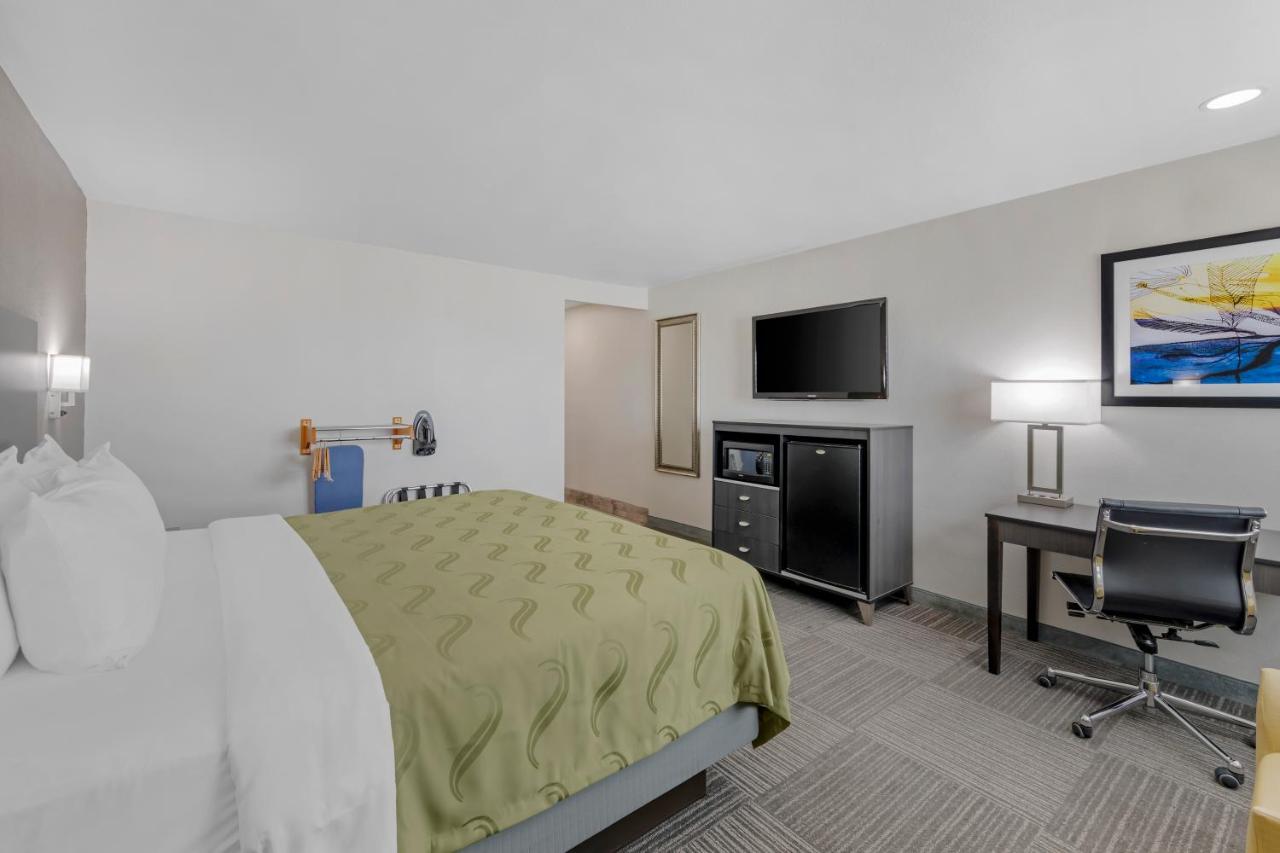 King Room - Accessible/Non-Smoking at Quality Inn Kettleman City near Hwy 41