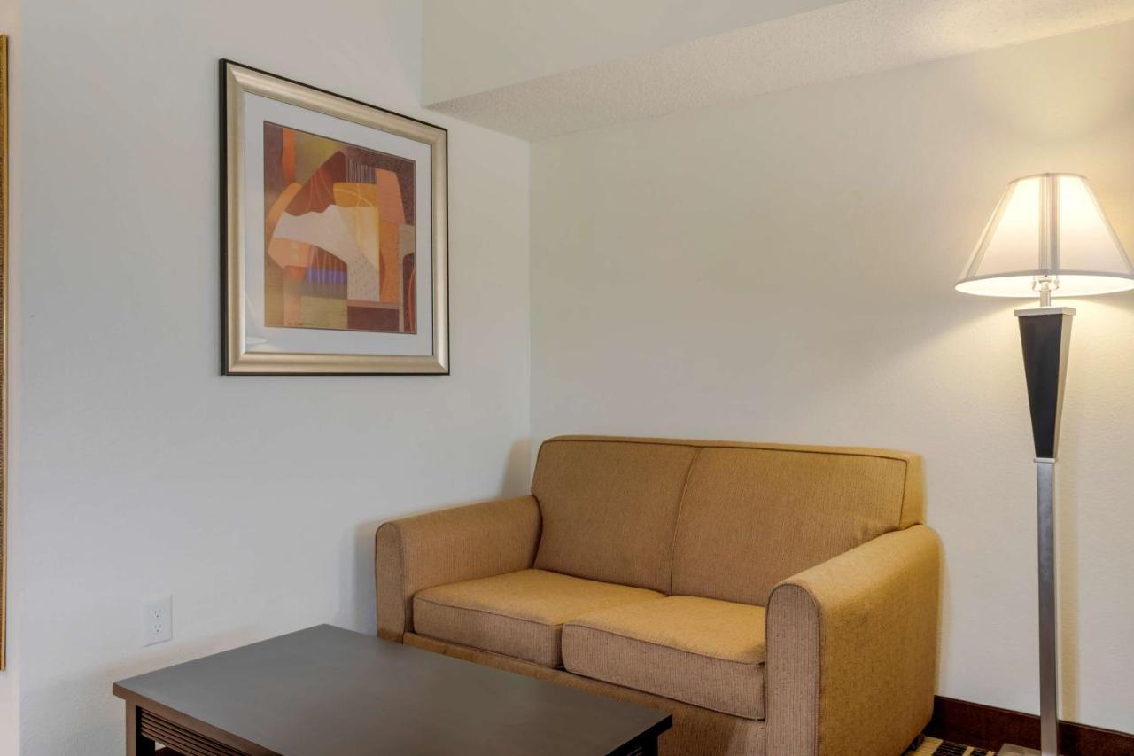  | Best Western Plus Rockwall Inn & Suites