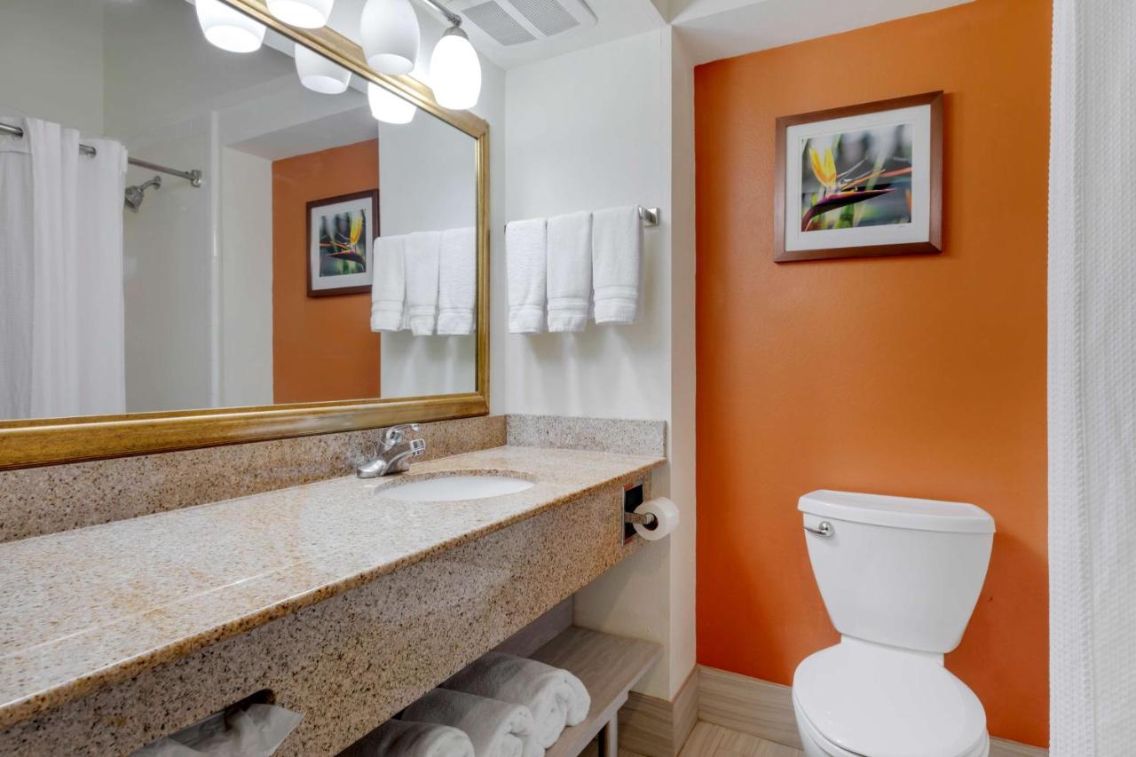  | Best Western Plus Rockwall Inn & Suites