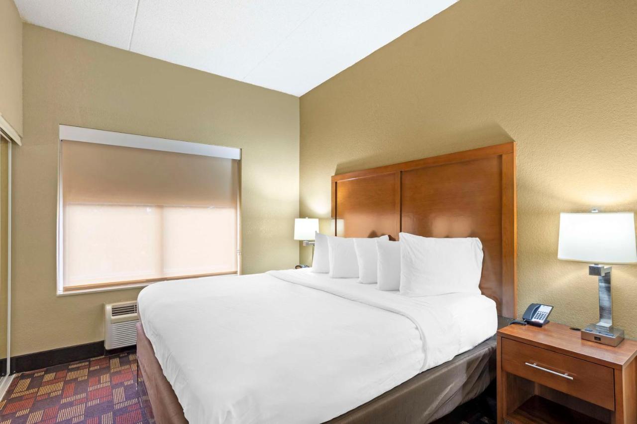  | Comfort Suites Grantville - Hershey North