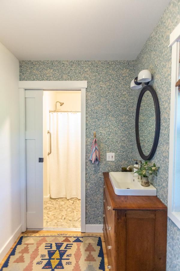 | RubyJune Inn