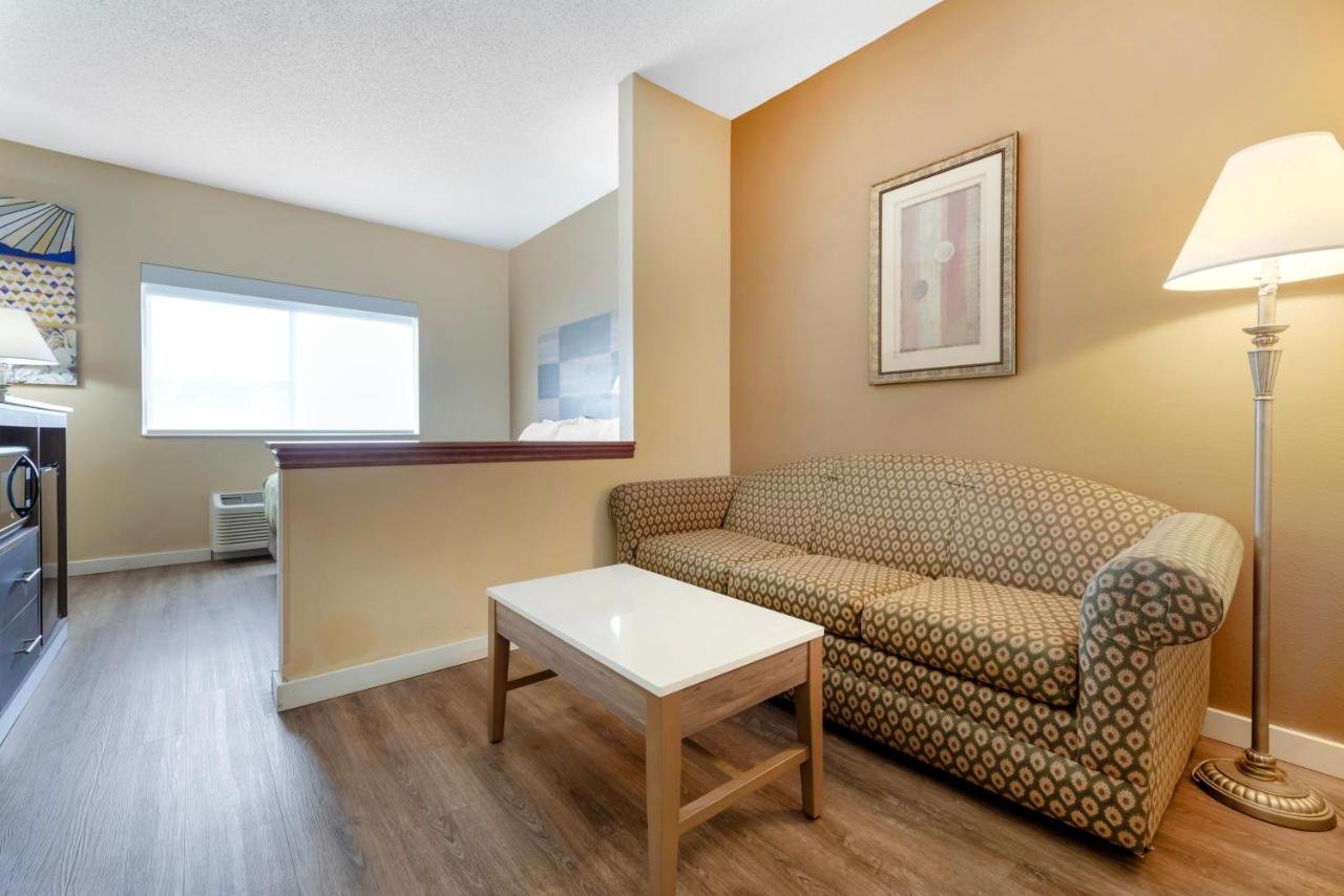 Queen Suite, Non Smoking at Quality Inn Bemidji