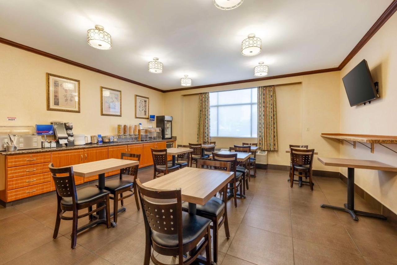 | Best Western Los Angeles Worldport Hotel