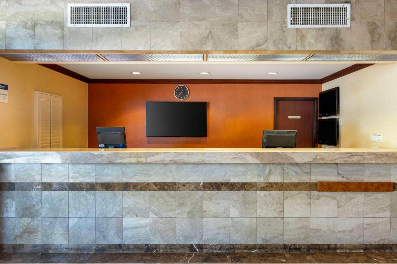 Best Western Los Angeles Worldport Hotel