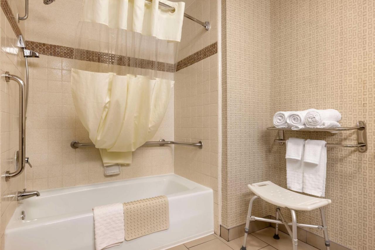 | Best Western Los Angeles Worldport Hotel