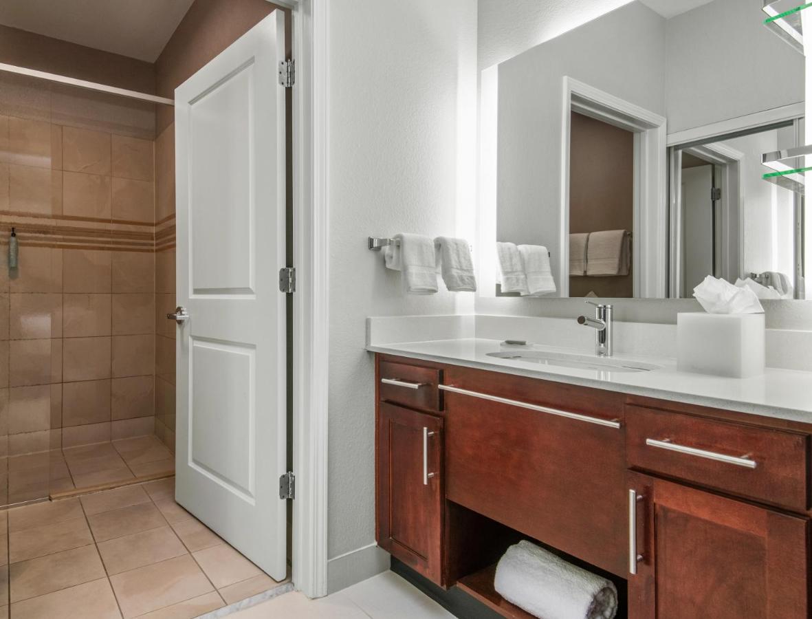 King Studio with Sofa Bed at Residence Inn Phoenix Glendale Sports & Entertainment District