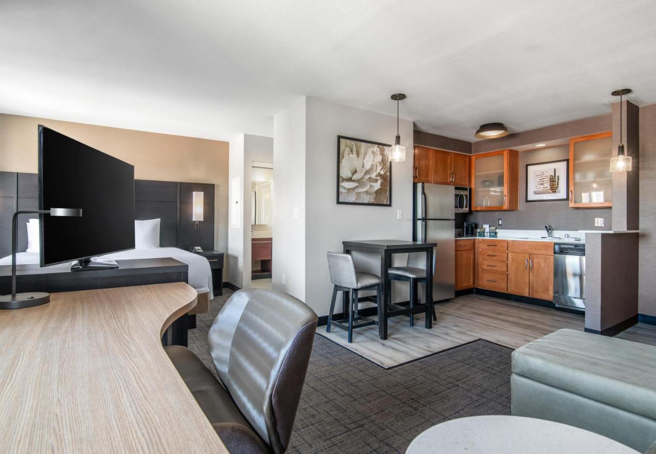 King Studio with Sofa Bed at Residence Inn Phoenix Glendale Sports & Entertainment District