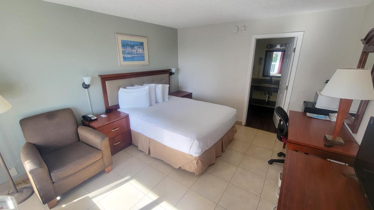 Queen Room - Non-Smoking at Clearwater Beach Hotel