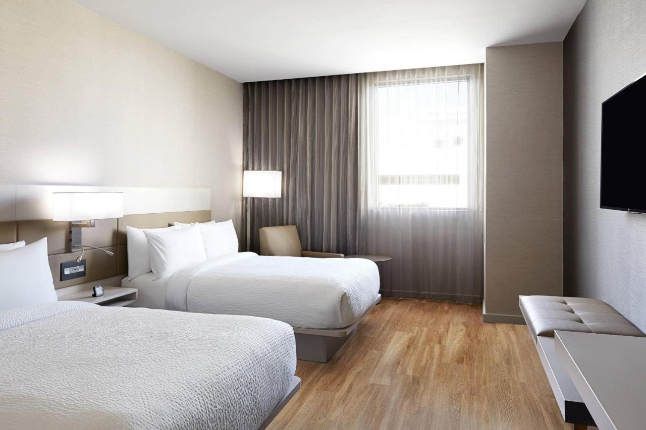 Deluxe Double Room at AC Hotel by Marriott Miami Aventura