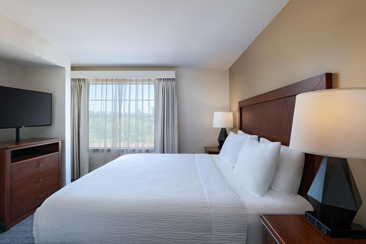 | Residence Inn Beaumont