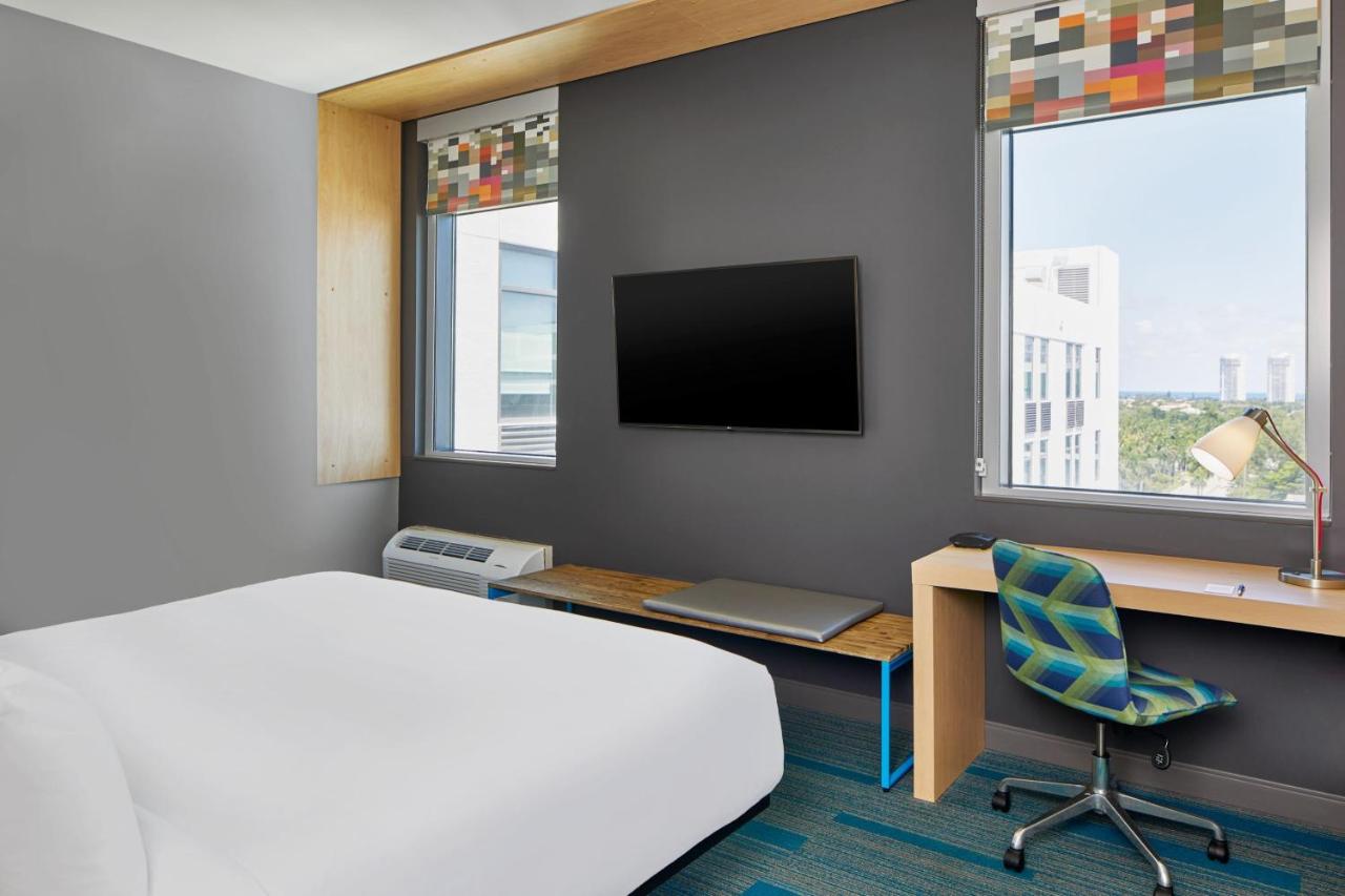 Aloft, Guest room, 1 King at Aloft by Marriott Miami Aventura